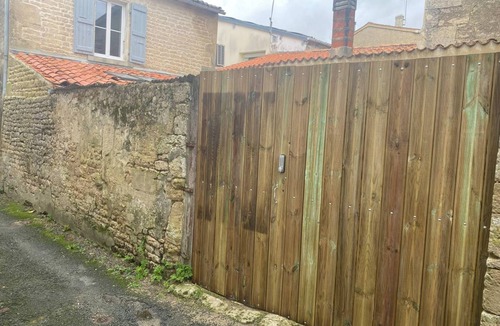 Aulnay House | 100 m² House ∙ 3 bedrooms ∙ 6 guests