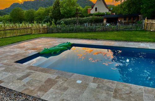 Saint-Cybranet House | 1000 m² House ∙ 5 bedrooms ∙ 10 guests