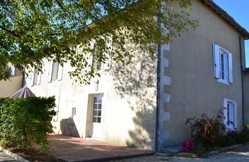 Salles-Lavalette Cottage | 104 m² Cabin ∙ 2 bedrooms ∙ 6 guests