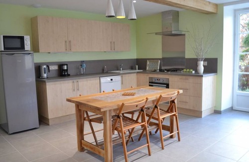 Salles-de-Barbezieux Cottage | 108 m² Cabin ∙ 3 bedrooms ∙ 6 guests