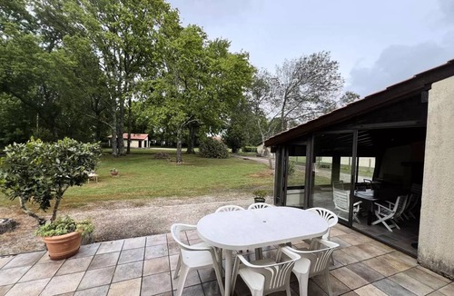 Saint-Vivien-de-Medoc House | 110 m² House ∙ 3 bedrooms ∙ 6 guests