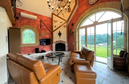 Monein House | 110 m² Gîte ∙ 2 bedrooms ∙ 5 guests