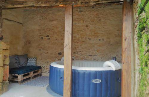 Saint-Cyprien House | 110 m² House ∙ 2 bedrooms ∙ 5 guests