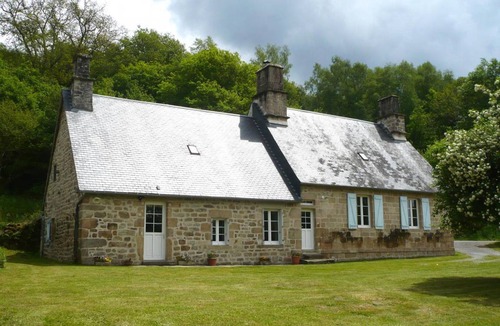 Tarnac House | 112 m² Gîte ∙ 3 bedrooms ∙ 6 guests