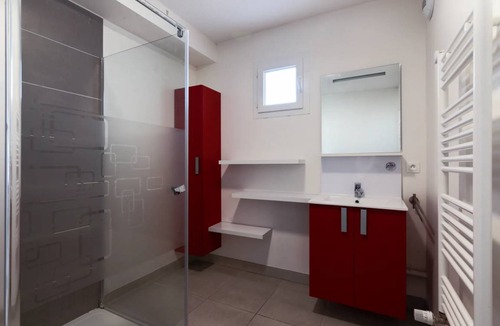 Cenon Apartment | 115 m² Apartment ∙ 4 bedrooms ∙ 8 guests
