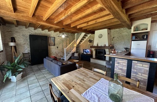 Larbey House | 115 m² Gîte ∙ 3 bedrooms ∙ 6 guests
