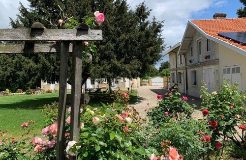Ambares-et-Lagrave Villa | 115 m² Villa ∙ 2 bedrooms ∙ 6 guests