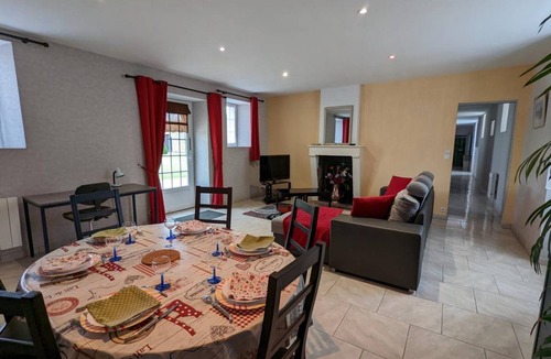Cherves-Richemont Cottage | 118 m² Cabin ∙ 3 bedrooms ∙ 6 guests