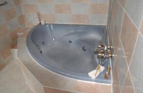 Montbron Bed & Breakfast | 12 m² Bed and breakfast ∙ 2 guests