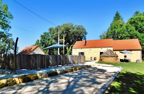 Saint-Julien-de-Lampon House | 120 m² House ∙ 3 bedrooms ∙ 6 guests
