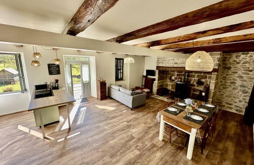 Monceaux-sur-Dordogne House | 120 m² Gîte ∙ 3 bedrooms ∙ 6 guests