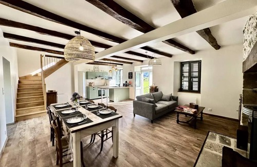 Monceaux-sur-Dordogne House | 120 m² House ∙ 3 bedrooms ∙ 6 guests