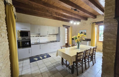 Salignac-Eyvignes Cottage | 120 m² Cabin ∙ 3 bedrooms ∙ 6 guests