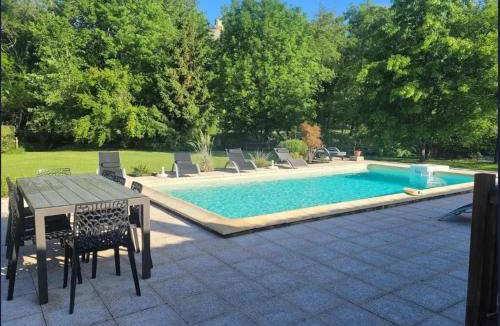 Saint-Pierre-de-Cole House | 120 m² House ∙ 4 bedrooms ∙ 8 guests