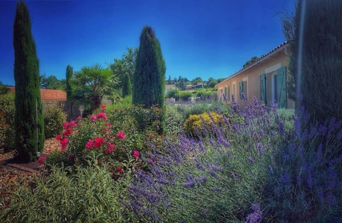Neuvic House | 120 m² Gîte ∙ 3 bedrooms ∙ 5 guests