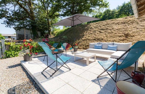 Eyres-Moncube House | 120 m² Gîte ∙ 3 bedrooms ∙ 6 guests