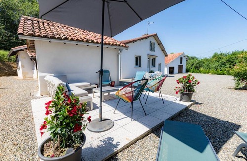 Eyres-Moncube House | 120 m² Gîte ∙ 3 bedrooms ∙ 6 guests