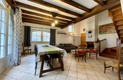 Urcuit House | 120 m² Gîte ∙ 4 bedrooms ∙ 10 guests