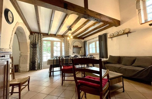 Urcuit House | 120 m² Gîte ∙ 4 bedrooms ∙ 10 guests
