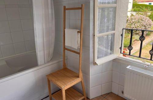 Availles-Limouzine House | 120 m² House ∙ 3 bedrooms ∙ 6 guests