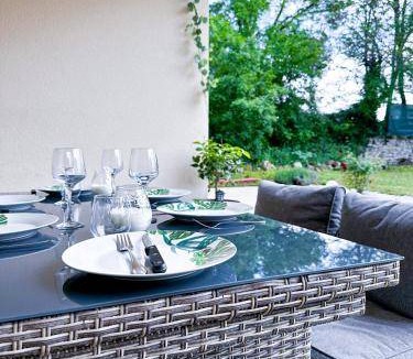 Pujols-sur-Ciron House | 120 m² House ∙ 3 bedrooms ∙ 7 guests