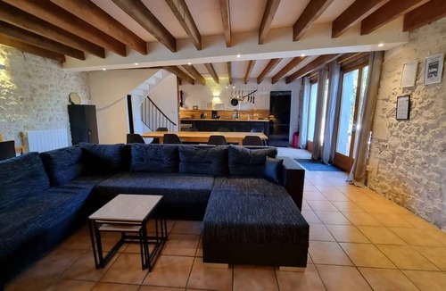 Saint-Just-Luzac House | 120 m² House ∙ 4 bedrooms ∙ 10 guests