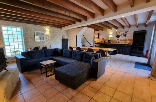 Saint-Just-Luzac House | 120 m² House ∙ 4 bedrooms ∙ 10 guests