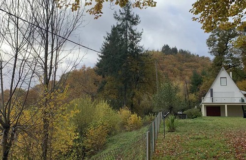 Saint-Julien-pres-Bort House | 120 m² House ∙ 3 bedrooms ∙ 7 guests