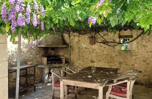 Saint-Leon-sur-l'Isle House | 130 m² House ∙ 3 bedrooms ∙ 4 guests