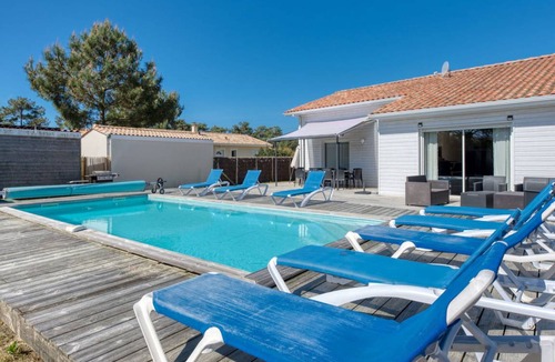 Vensac Villa | 130 m² Villa ∙ 4 bedrooms ∙ 8 guests