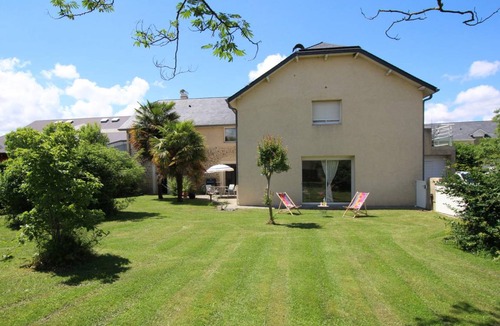 Uzein House | 132 m² Gîte ∙ 2 bedrooms ∙ 4 guests