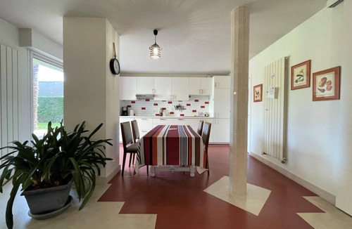 Uzein House | 132 m² Gîte ∙ 2 bedrooms ∙ 4 guests