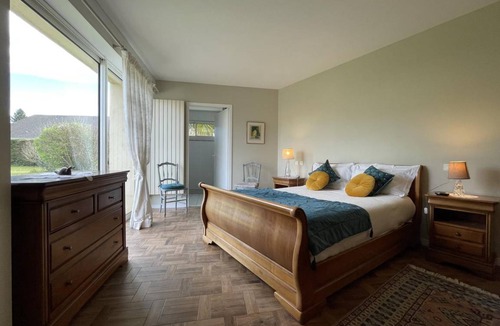 Uzein House | 132 m² Gîte ∙ 2 bedrooms ∙ 4 guests
