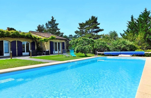 Plazac House | 135 m² House ∙ 3 bedrooms ∙ 8 guests