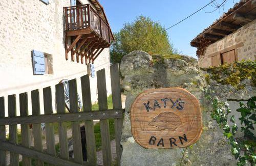 Saint-Aulaye-Puymangou House | 138 m² House ∙ 3 bedrooms ∙ 6 guests