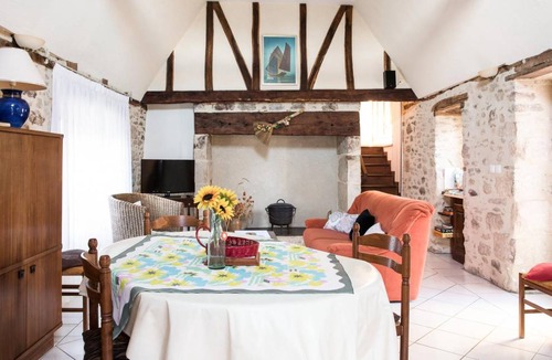 Le Lardin-Saint-Lazare House | 140 m² Gîte ∙ 3 bedrooms ∙ 6 guests