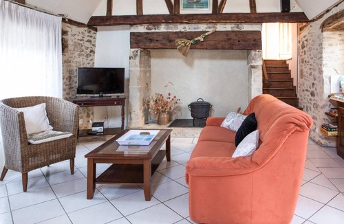 Le Lardin-Saint-Lazare House | 140 m² Gîte ∙ 3 bedrooms ∙ 6 guests