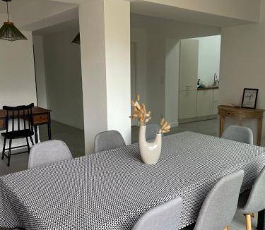 Neac House | 140 m² House ∙ 4 bedrooms ∙ 8 guests