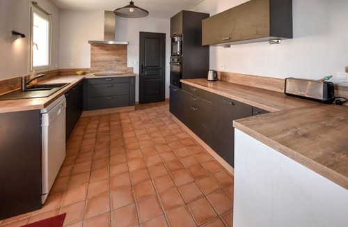 Mazan House | 140 m² House ∙ 5 bedrooms ∙ 7 guests