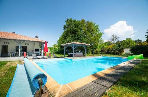 Messanges Villa | 140 m² Villa ∙ 4 bedrooms ∙ 8 guests