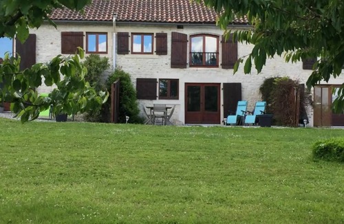 Plassac-Rouffiac House | 144 m² House ∙ 3 bedrooms ∙ 6 guests