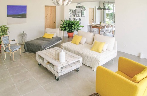 Saint-Aubin-de-Cadelech House | 148 m² Maisonette ∙ 3 bedrooms ∙ 6 guests
