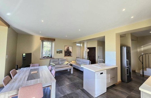 Monsac House | 148 m² Gîte ∙ 3 bedrooms ∙ 6 guests