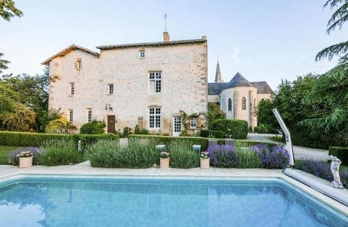 Pressigny Bed & Breakfast | 14th Century Priory in Pressigny