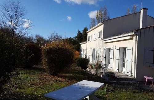 Saint-Xandre Bed & Breakfast | 15 m² Bed and breakfast ∙ 3 guests