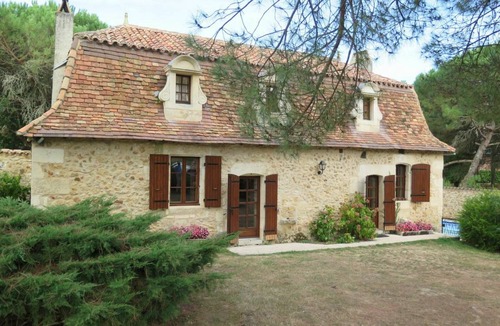 Saint-Jean-dEstissac Villa | 150 m² Villa ∙ 3 bedrooms ∙ 6 guests