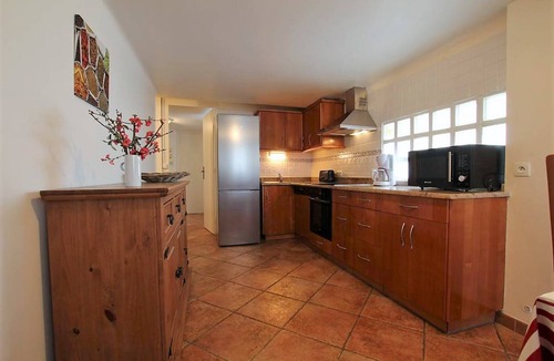 Saint-Pee-sur-Nivelle House | 150 m² Gîte ∙ 5 bedrooms ∙ 10 guests