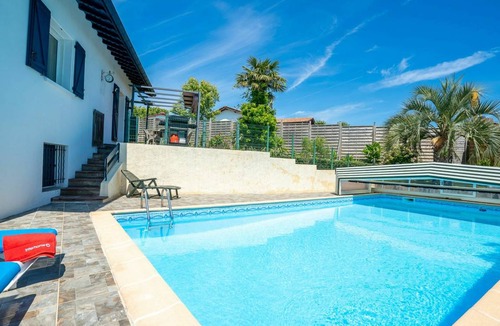 Arcangues Other | 150 m² Accommodation ∙ 4 bedrooms ∙ 8 guests
