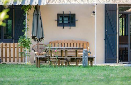 Mont-de-Marsan Bed & Breakfast | 150 m² Bed and breakfast ∙ 4 bedrooms ∙ 10 guests