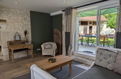 Razac-de-Saussignac House | 150 m² Gîte ∙ 2 bedrooms ∙ 6 guests